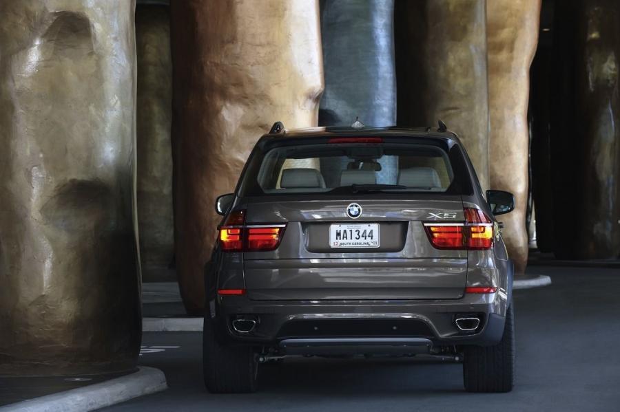  BMW X5 2010 года  (фото 6 из 10)